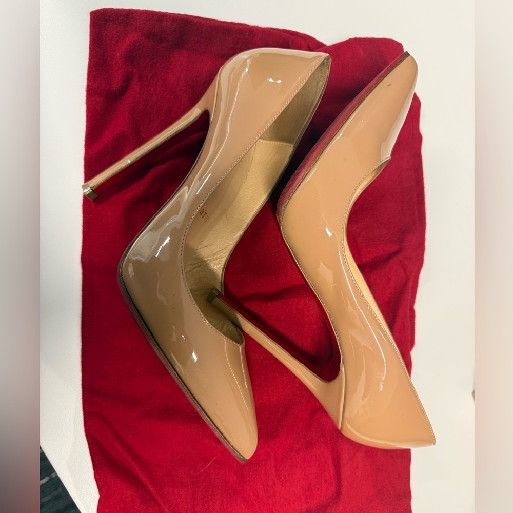 Christian Louboutin Nude Patent Pointed-Toe Stiletto Pumps pigalle 120